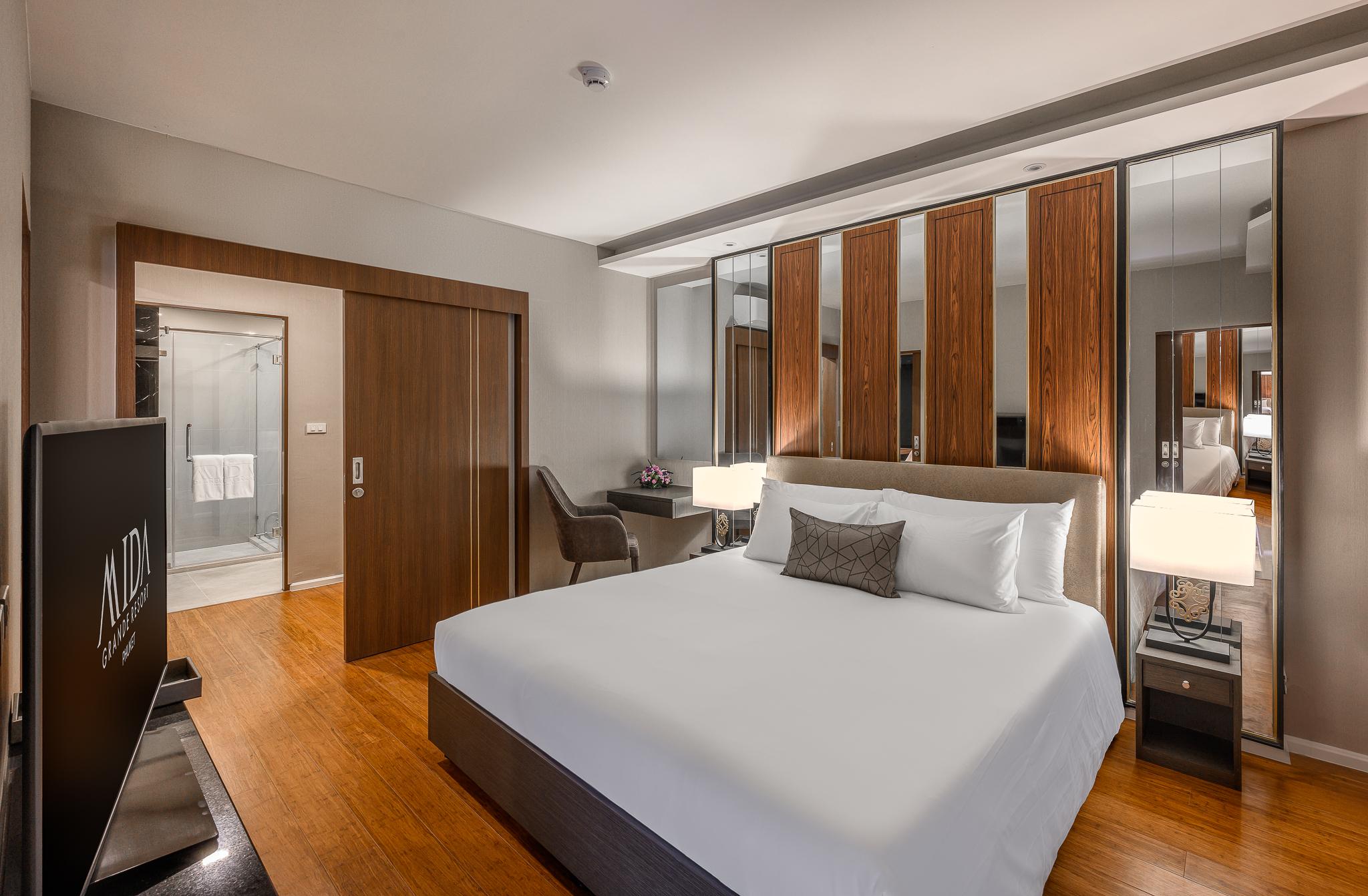 Mida Grande Resort Phuket Exterior photo