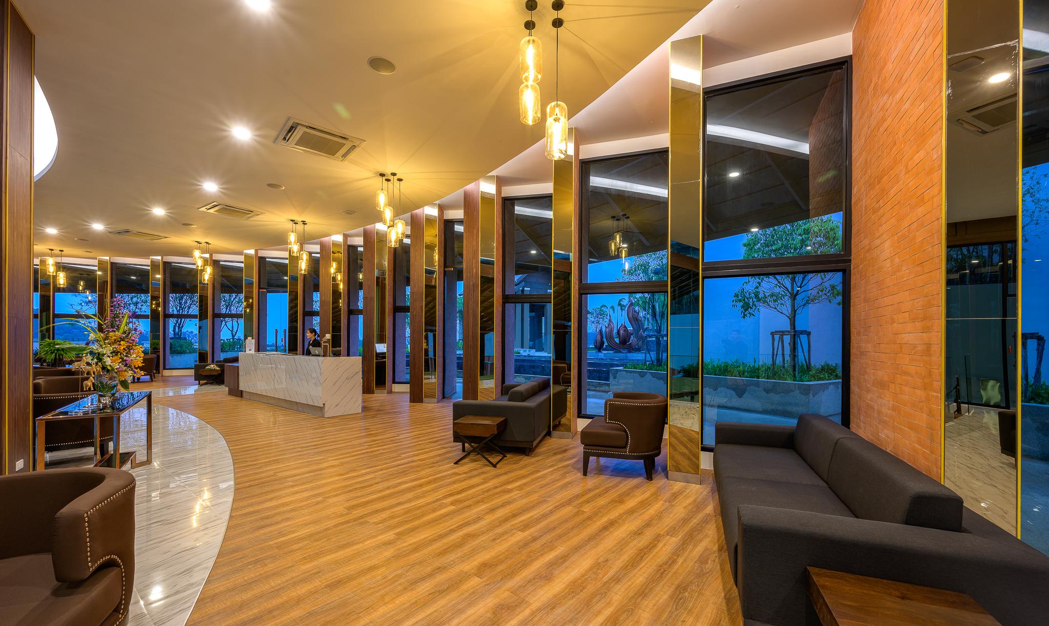 Mida Grande Resort Phuket Exterior photo